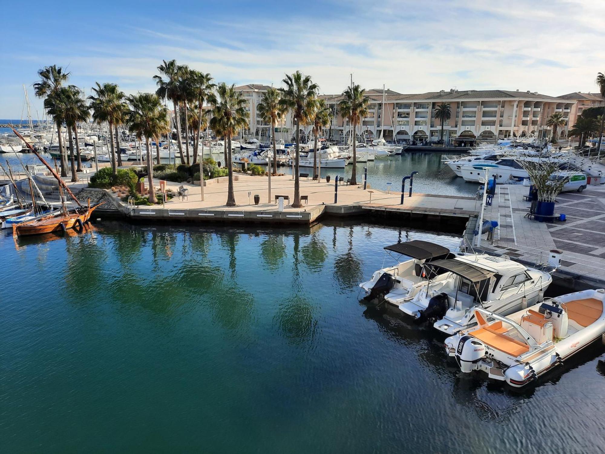 Apartment Coeur Marina Climatise Terrasse Parking